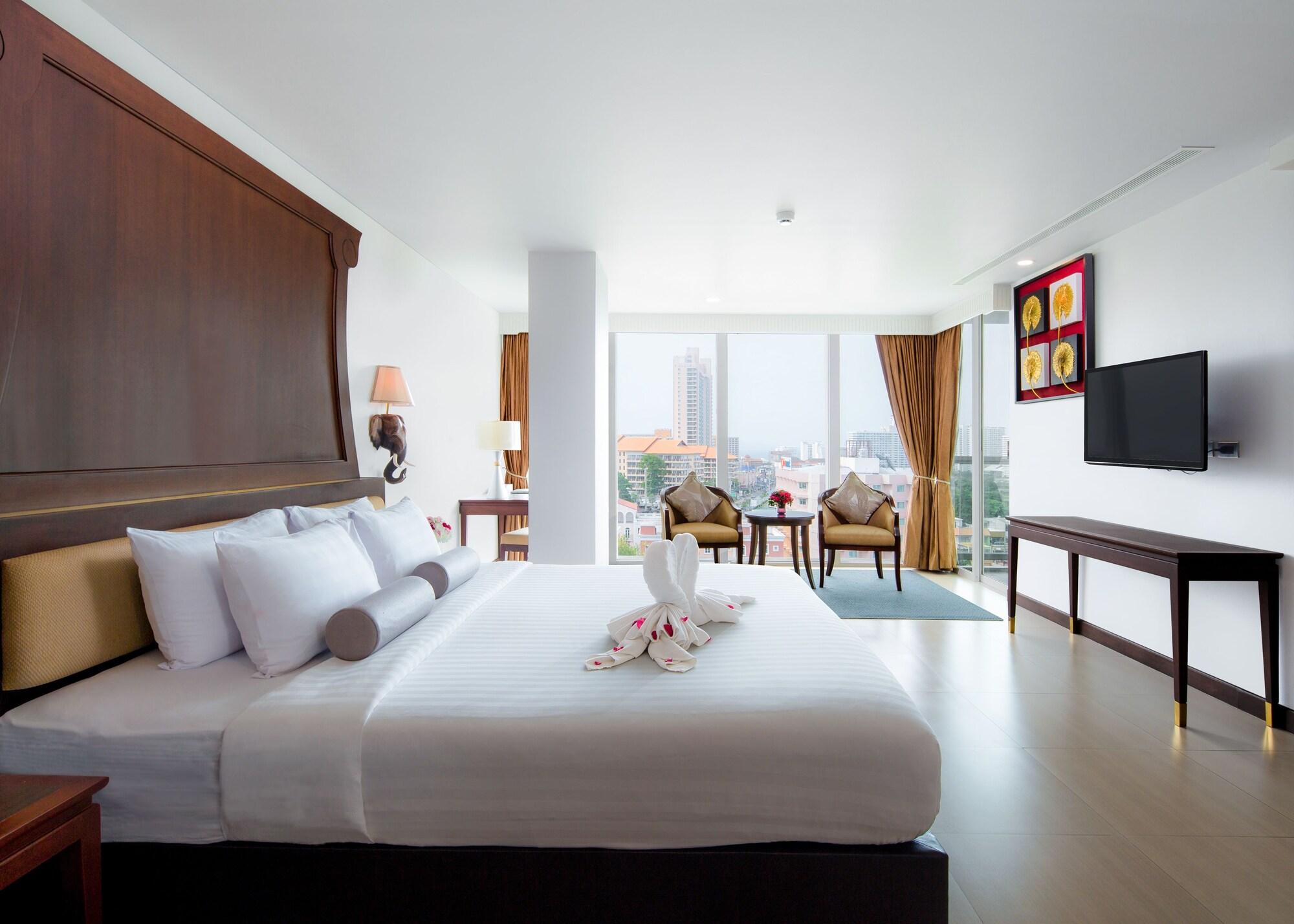 Aiyara Grand Hotel Pattaya Esterno foto