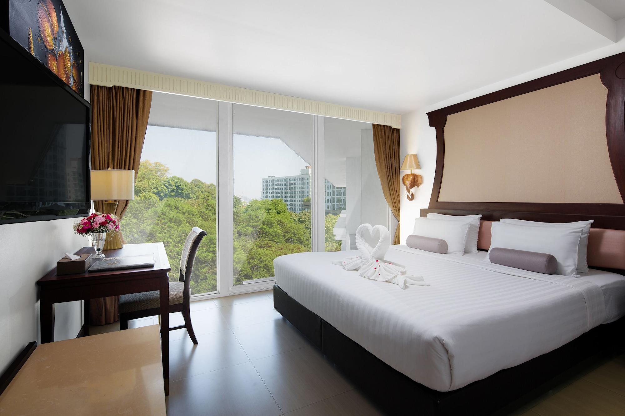 Aiyara Grand Hotel Pattaya Esterno foto